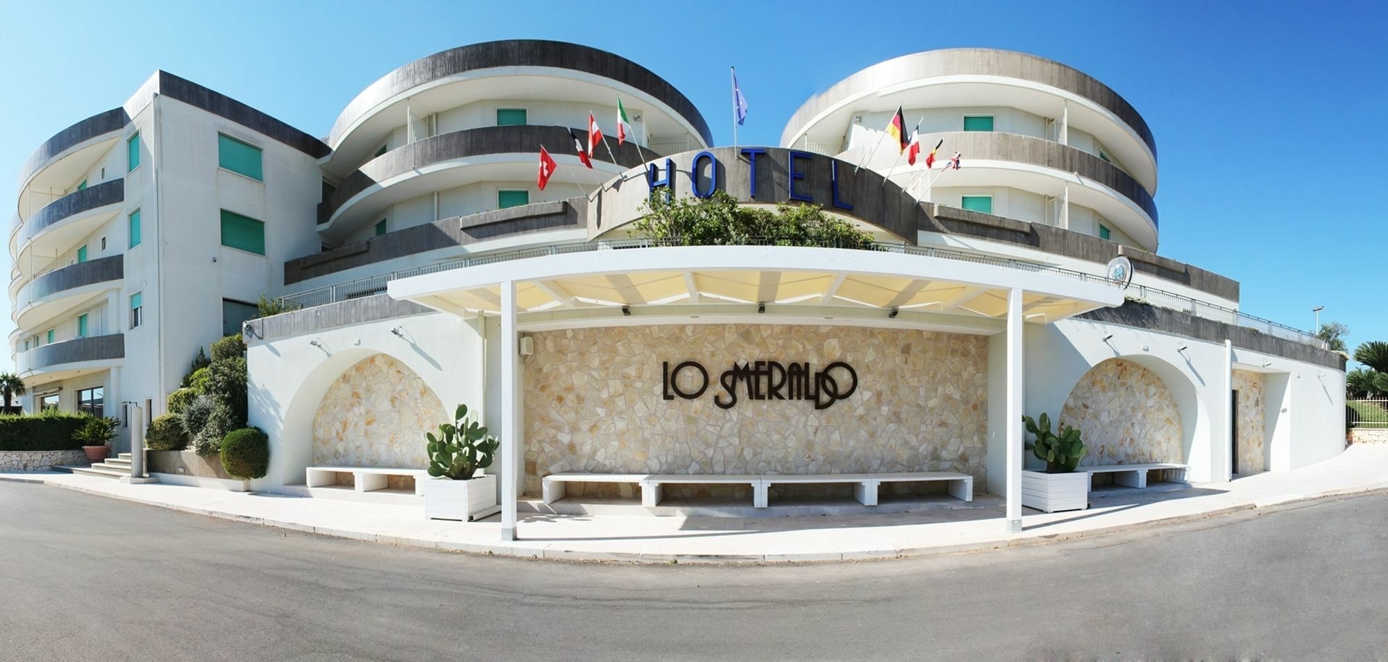 Hotel Lo Smeraldo Cisternino Exterior photo